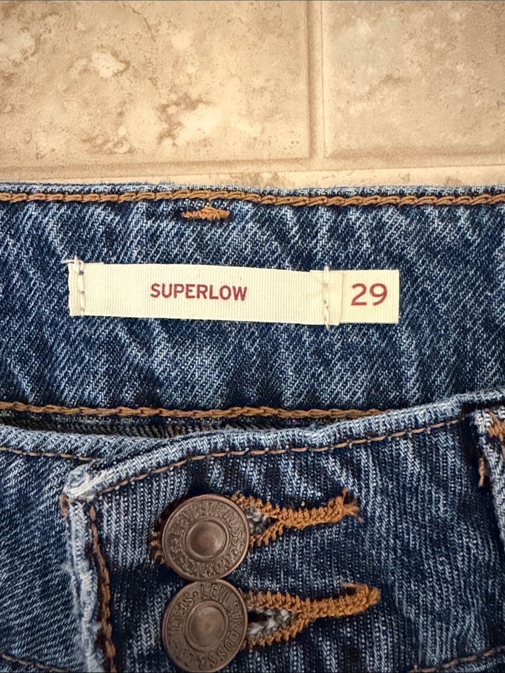 Levi's Women's Blue Wide-Leg Jeans - Picture 2 of 7